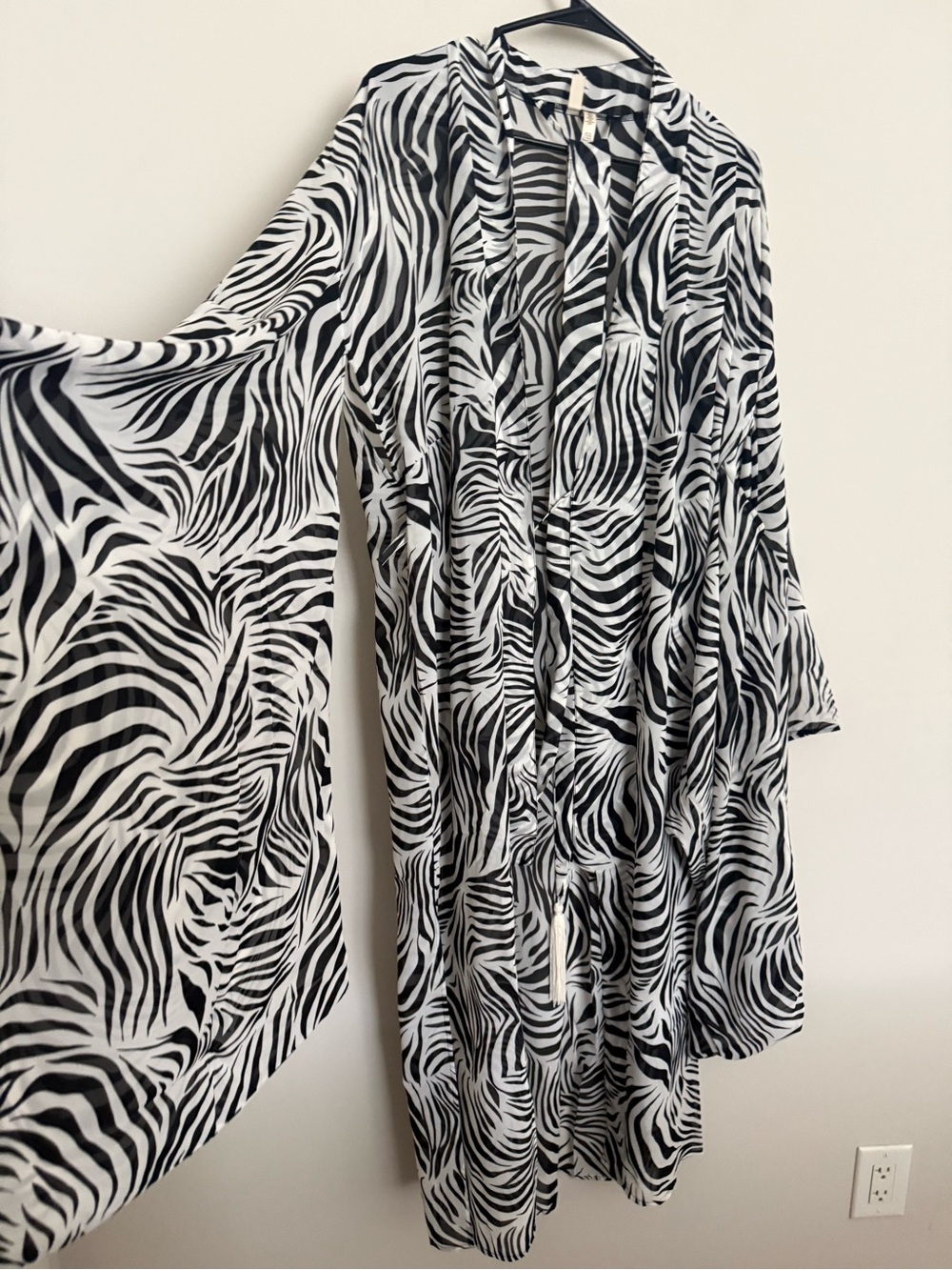 Shonda Shear Zebra Print Tassel Kimono Cover Up One Size Boho Resort Wear - Picture 6 of 13